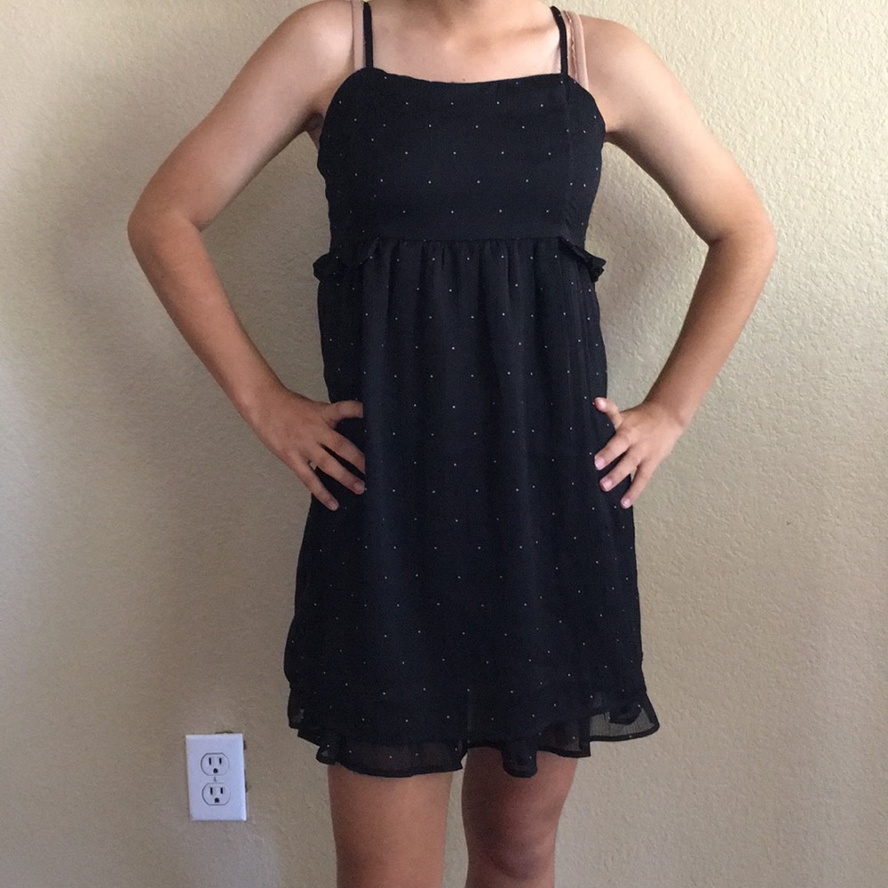 Can be worn for either a casual or formal day